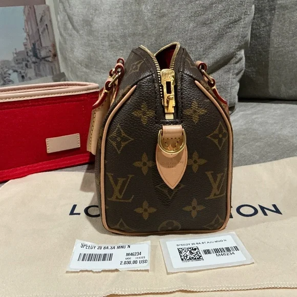 Louis Vuitton Speedy 20 in monogram - Picture 6 of 10